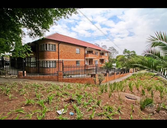 1 BEDROOM APARTMENT FOR SALE IN CYRILDENE